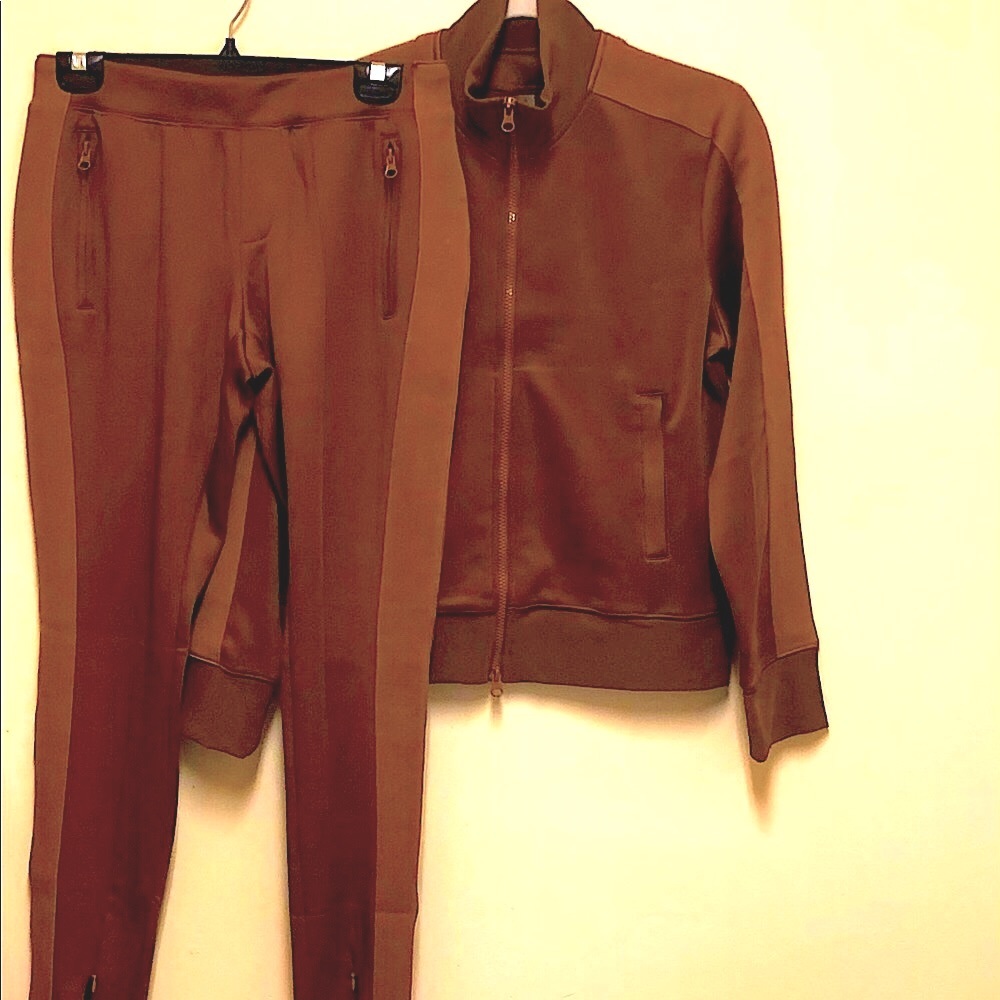 Women’s New brown jacket & pants set